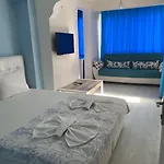 Mavi Butik Çeşme