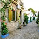 Mavi Butik アパートホテル Çeşme
