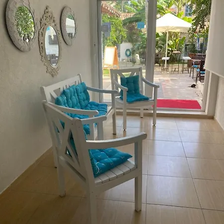 Mavi Butik Aparthotel Cesme