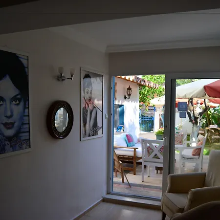 马维布提克公寓式酒店 4* Çeşme