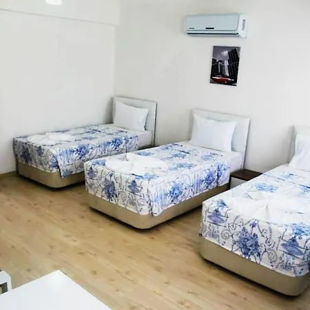 Mavi Butik Çeşme