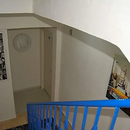 Mavi Butik Çeşme